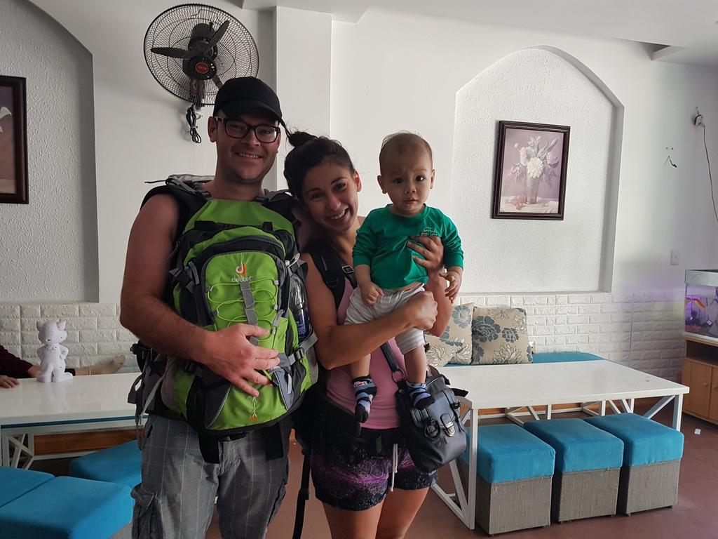 Проживание в семье Cat Ba Santorini *